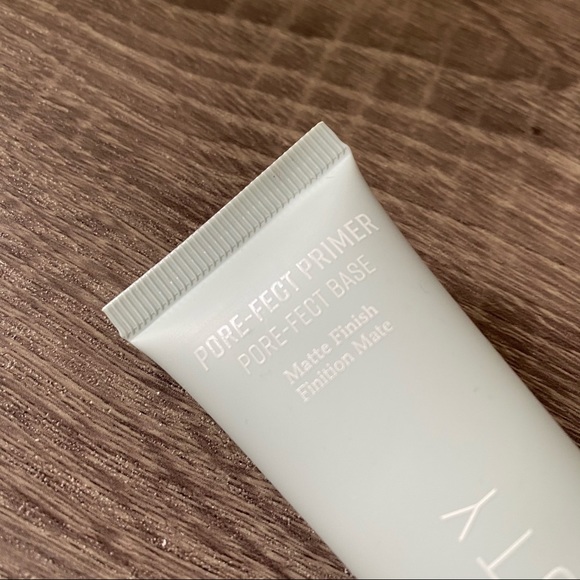 NWT EVIO BEAUTY Pore-fect Matte Finish Face Primer - Picture 3 of 6